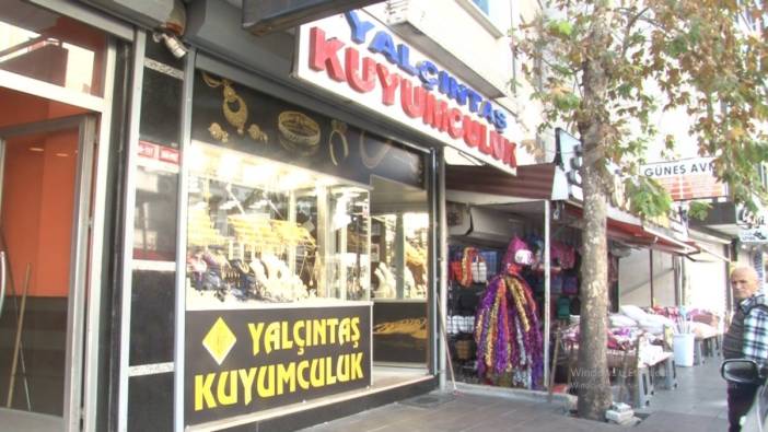 İstanbul Esenyurt'ta haraç istenen kuyumcu kurşun yağmuruna tutuldu! İş yeri sahibi o anları anlattı