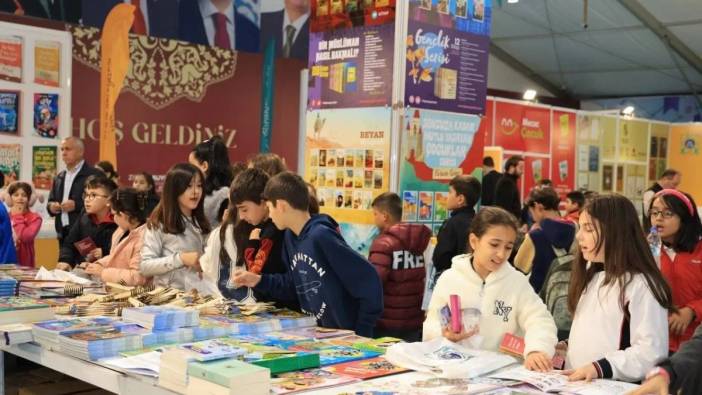 Gebze Kitap Fuarı’na ziyaretçi akını