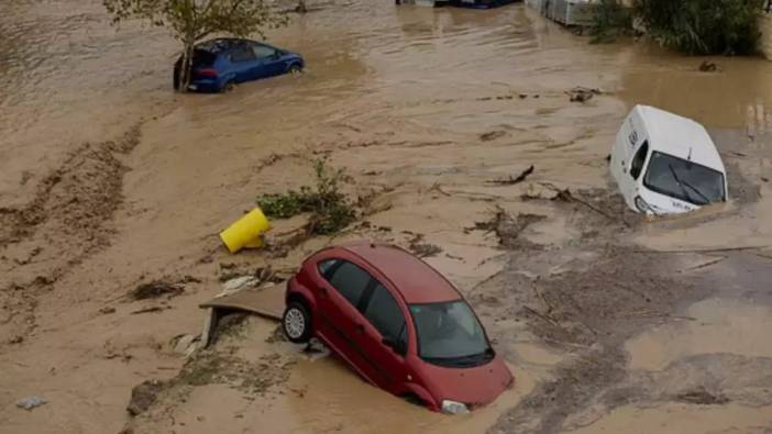 İspanya’yı sel vurdu: 51 ölü