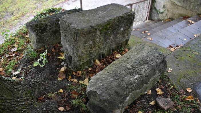 Cami cemaatinin oturağı, Roma dönemine ait 1800 yıllık 'mil taşı' çıktı