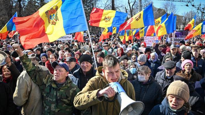 Moldova, Rusya'nın gölgesinde kritik seçime gidiyor