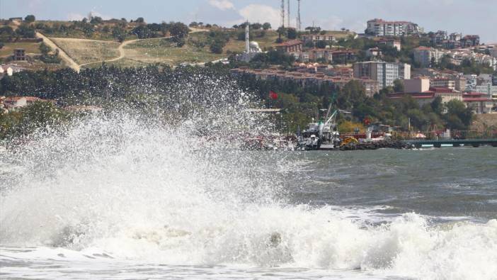 Marmara Denizi ulaşımına poyraz engeli