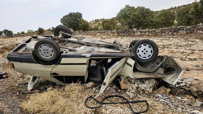 Mardin’de otomobil şarampole yuvarlandı: 2 yaralı