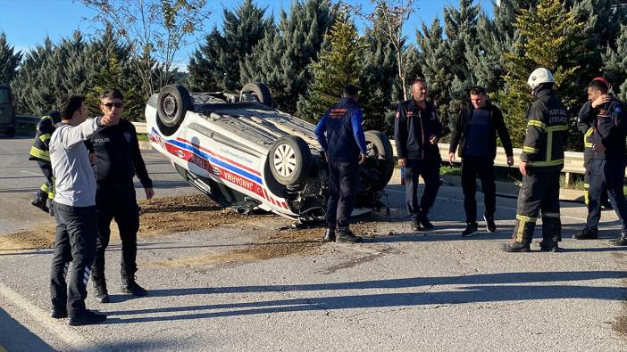 Aydınlatma direğine çarptı: 2 jandarma yaralı