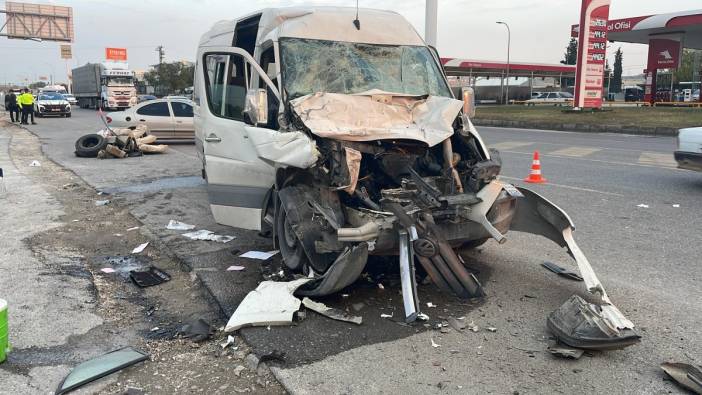 Şanlıurfa’da feci kaza! İşçi servisi ile tır çarpıştı: 12 yaralı