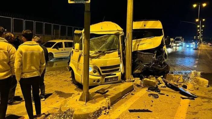 Ankara'da 2 servis minibüsü çarpıştı; 21 yaralı