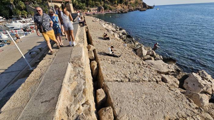 Antalya'da tarihi Kaleiçi Yat Limanı çöküyor! Her gün binlerce turist ziyaret ediyor