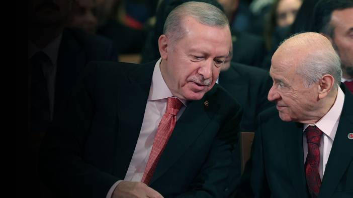 Ünlü gazeteci Bahçeli'nin mesajını açıkladı: Erdoğan'ın  yeniden aday olabilmesi için  5 madde saydı