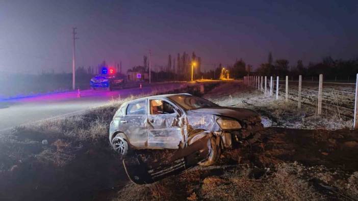 Afyonkarahisar'da feci kaza: Otomobillerin hurdaya döndü: 4 yaralı