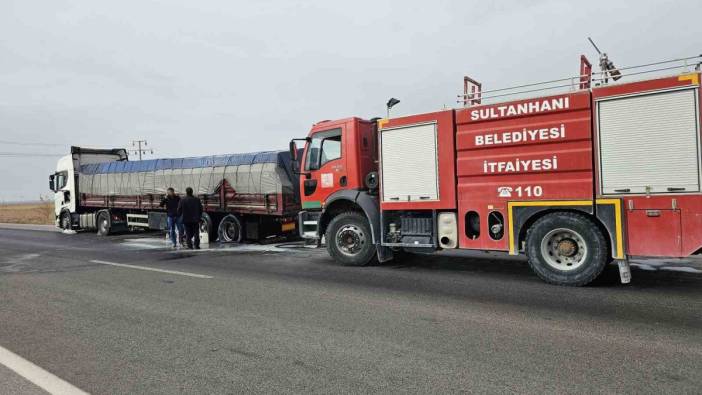 Dikkati felaketi engelledi! Tırdaki yangın tüpüyle müdahale etti