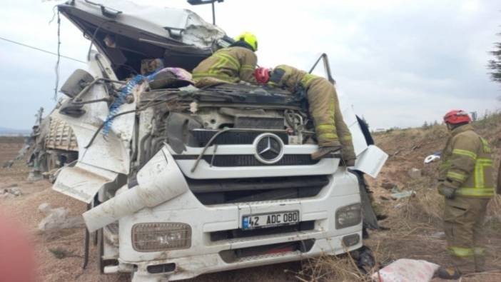 Bandırma’da trafik kazasında sürücü araçta sıkıştı