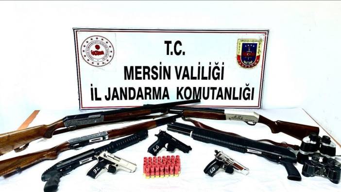 Silah kaçakçıları jandarma engeline takıldı