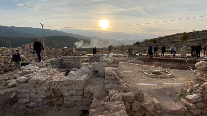 Hz. Süleyman’a ait 1600 yıllık kolye bulundu