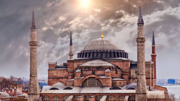 Ayasofya medeniyetler açısından neden önemli? İşin uzmanları bakın ne diyor!