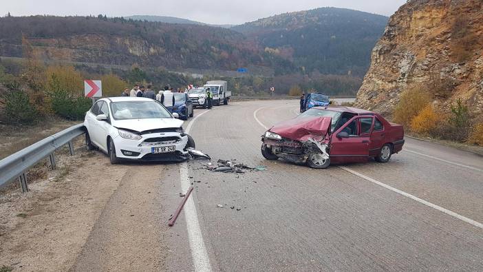 Karabük’te feci kaza: 1 çocuk 8 yaralı