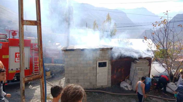 Hakkari'de tandır evinde yangın