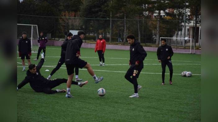 Anadolu Üniversitesi'nde Karşıyaka maçı öncesi son hazırlık