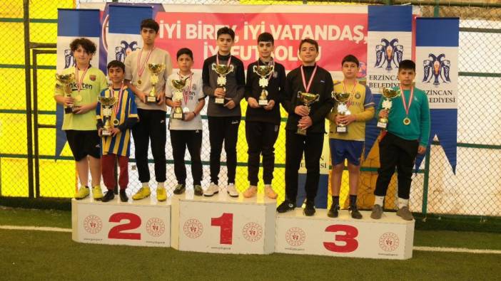 Mahalleler arası penaltı şampiyonası final yaptı