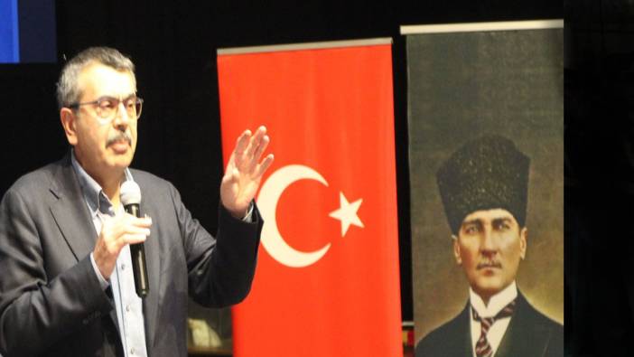 CHP'den laikliği hedef alan Milli Eğitim Bakanı Yusuf Tekin hakkında suç duyurusu