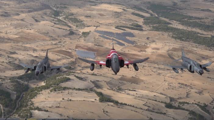 THK F-4 Phantom ile 50 yıllık efsaneyi kutladı