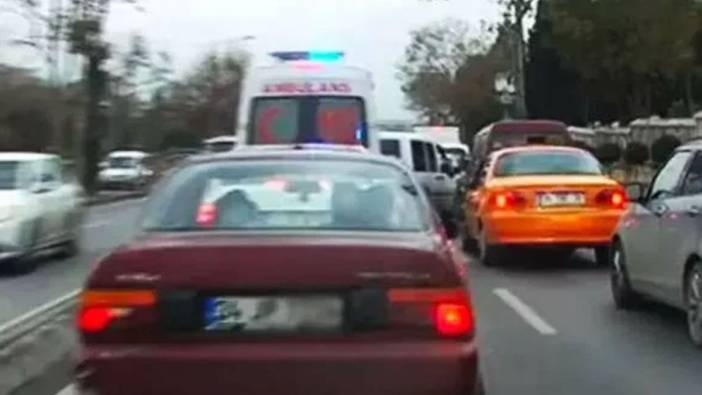 Ambulansın peşine takılarak yol isteyen sürücü yakalandı