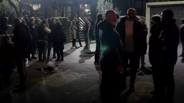 Kadıköy Belediyesi'ndeki grev kararı sadece bir dakika sürdü