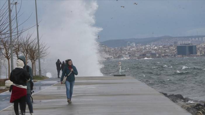 Orta Karadeniz için "kuvvetli rüzgar ve fırtına" uyarısı