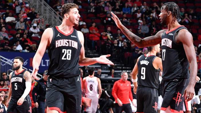 Houston, Alperen ile 28 sayı fark attı