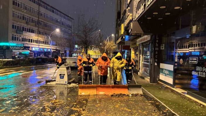 Çorum Belediyesi’nden aralıksız kar mesaisi