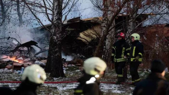 Litvanya'da kargo uçağı iniş sırasında binanın üzerine düştü: 1 ölü, 4 yaralı