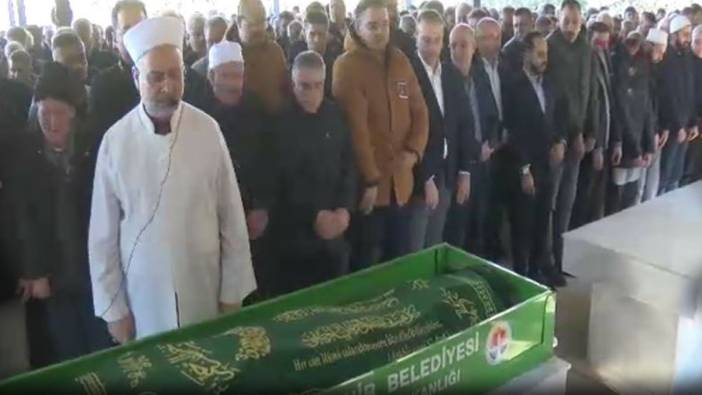 Adana'da kız kardeşini taciz ettiği iddiasıyla imamı bıçaklayarak öldürdü