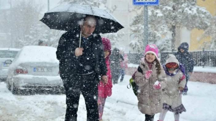 Meteoroloji ‘dikkat’ diyerek açıkladı: Çok kuvvetli kar yağışı geliyor