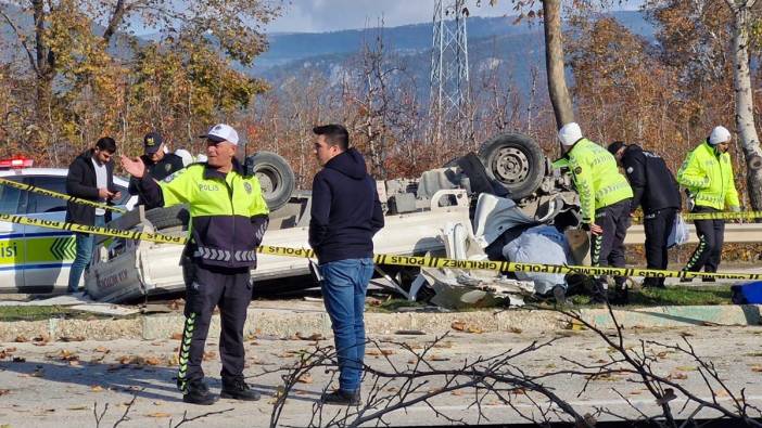 Bursa’da feci kaza: Takla atan kamyonetteki iki kişi öldü