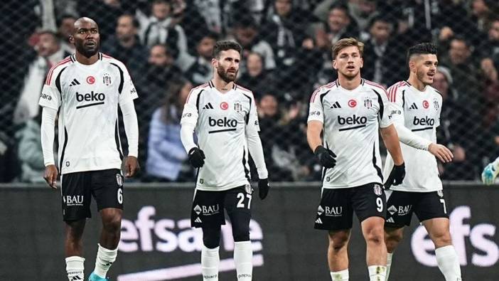 Beşiktaş zirveden bu kadar uzak kalmamıştı. Son 4 sezonun en kötü dönemi