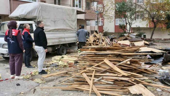 Fırtınada uçan çatılar için hasar tespiti çalışmaları