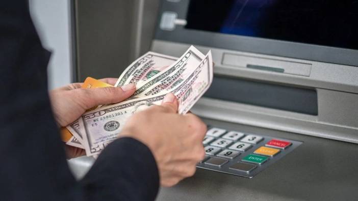 Sahte dolarları ATM'ye yatıranlar ele geçirildi. Üç ilde 15 kişi gözaltına alındı