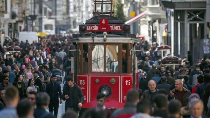 İPA Başkanı'ndan dikkat çeken paylaşım: Türkiye'de genç işsiz krizi büyüyor!