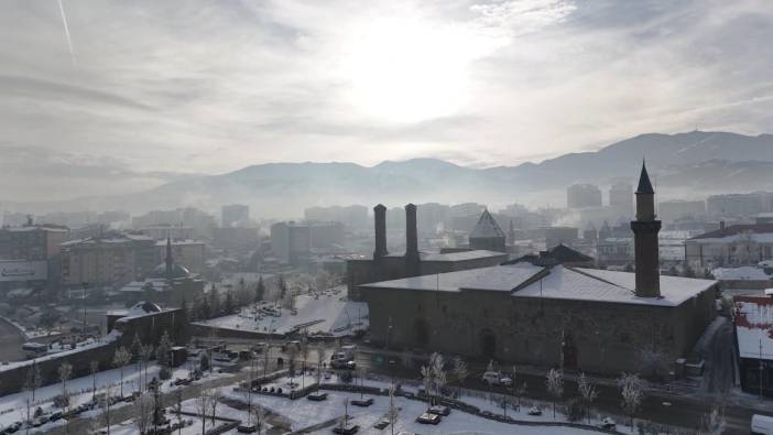 Erzurum’da sis! Kent havadan dronla görüntülendi