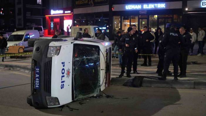 Niğde’de polis otosu ile otomobil çarpıştı: 6 yaralı