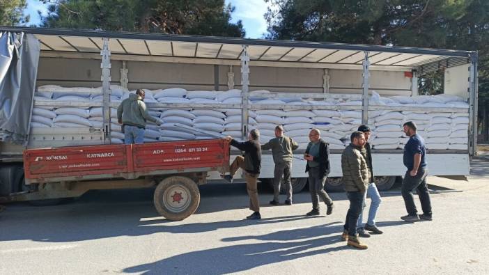 Silivri Belediyesi'nden 94 tonluk kuzu yemi desteği