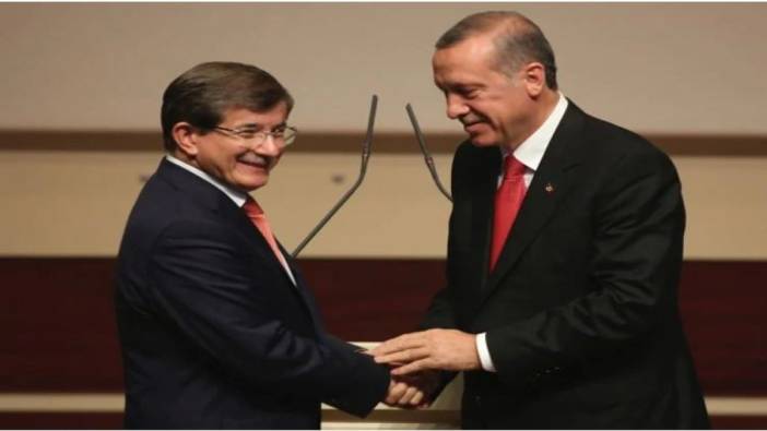 Ümit Özdağ, Davutoğlu'nu Kılıçdaroğlu’ndan hediye olarak Erdoğan’a takdim etti