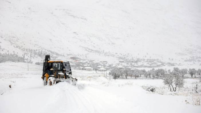 Erzurum ve Ardahan'da 27 yerleşim yerine ulaşım sağlanamıyor