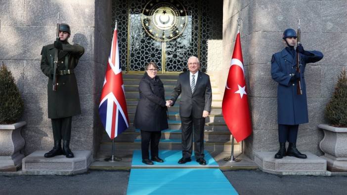 Bakan Güler Birleşik Krallık Savunma Tedarik ve Sanayi Devlet Bakanı Eagle ile görüştü