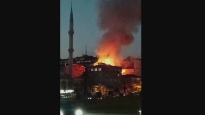 Şişli’de can pazarı: Yangın çatıyı sardı, bina sakinleri kendilerini dışarı attı