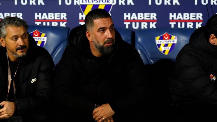 Arda Turan'a kırmızı kart! Maçta gerilim had safhada