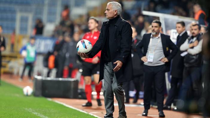 Eyüpspor - Fenerbahçe maçı sonrası oklar bir kişiye yöneldi: Mourinho eğleniyor