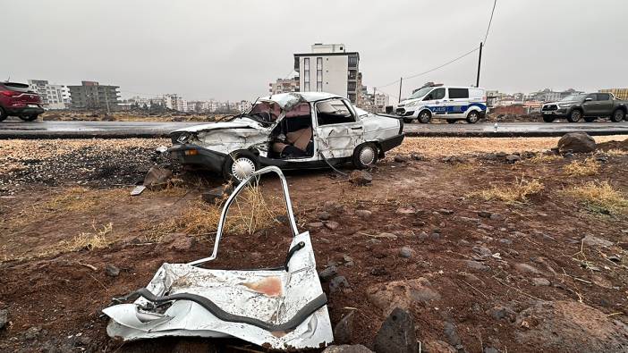 Siverek’te feci kaza: Kamyon otomobil ile çarpıştı. 1 ölü 3 yaralı