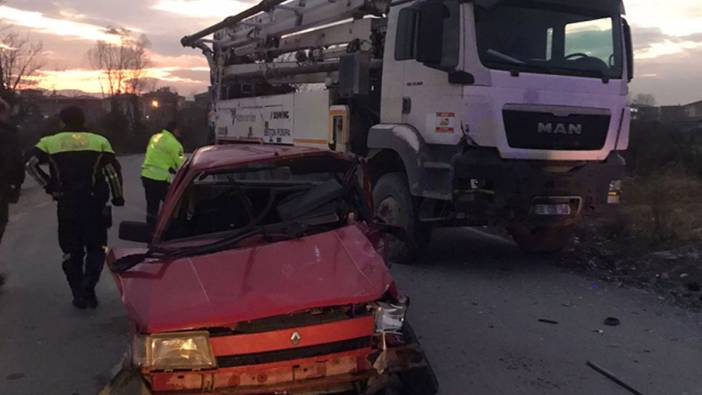 Samsun'da 9 yaşındaki çocuğun kullandığı otomobille kamyon çarpıştı