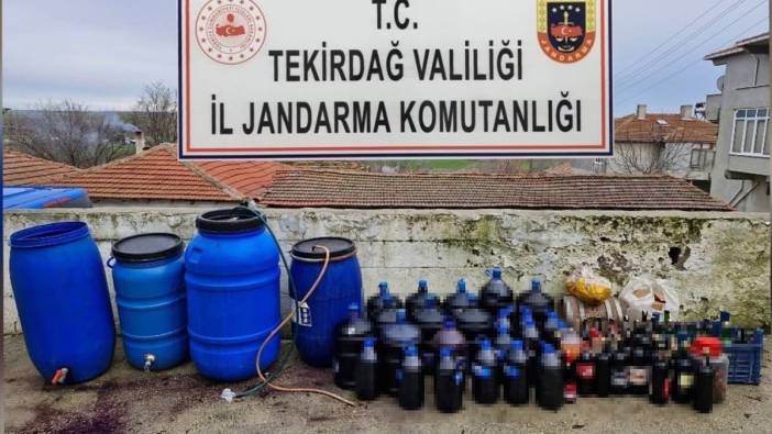 Tekirdağ’da yaklaşan yılbaşı öncesi sahte 2 bin 471 litre içki ele geçirildi