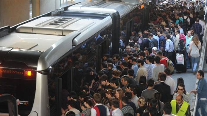 İstanbullulara toplu taşıma için salgın uyarısı